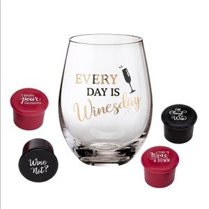 NIB Lillian Rose Wine Glass with Bottle Stoppers